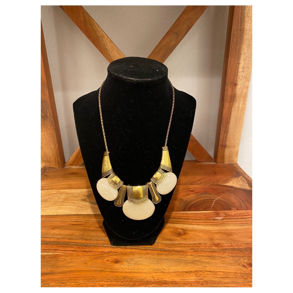 Beautiful necklace!!